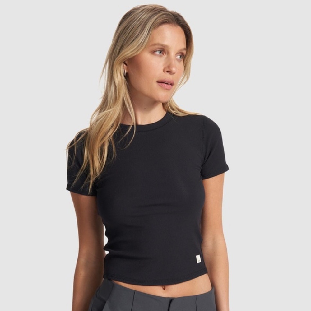 Vuori Pose Ribbed Top - Small